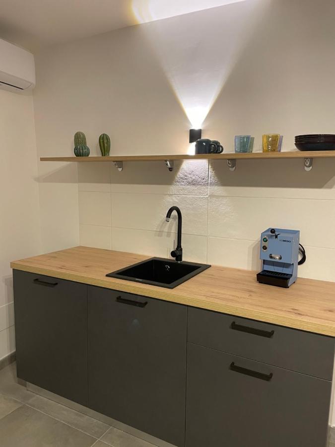 La Casa Di Sole Apartment Наполи Екстериор снимка